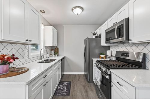 11424 Xavis St Nw, Coon Rapids, MN, 55433-3540 | Card Image