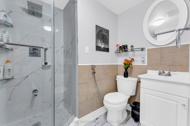 22 Fanshawe Dr, House attached with 4 bedrooms, 3 bathrooms and 2 parking in Brampton ON | Image 29