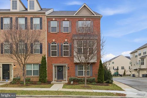 9511 Smithview Pl, GLENARDEN, MD, 20706-1722 | Card Image