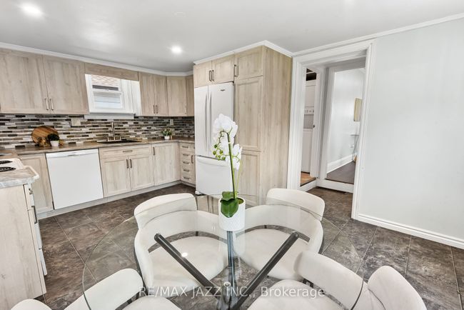 110 Gibbons St, House other with 3 bedrooms, 2 bathrooms and 3 parking in Oshawa ON | Image 22