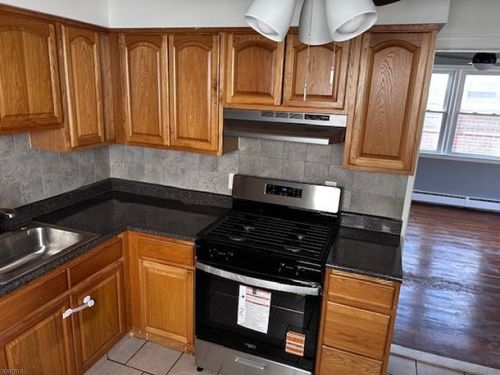 270 Westfield Ave, Elizabeth, NJ, 07208-3120 | Card Image