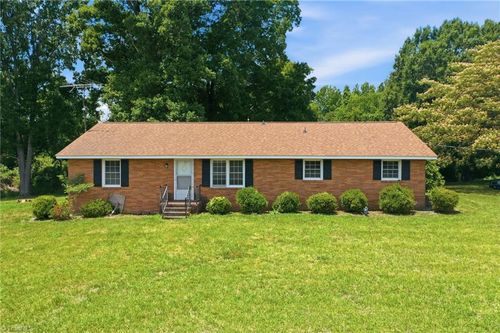 3075 County Farm Rd, Gibsonville, NC, 27249-9349 | Card Image