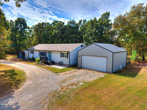 2 Timber Oaks Road, Mcloud, OK, 74851 | Card Image