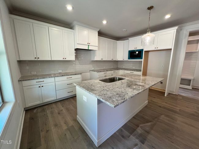 kitchen 2 | Image 8