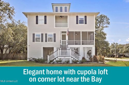 131 Dogwood Ln, Pass Christian, MS, 39571-2327 | Card Image