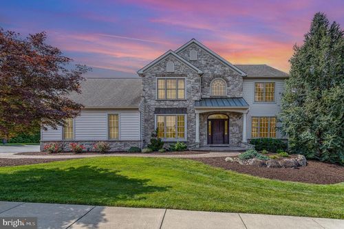 2510 Donlenik, YORK, PA, 17402 | Card Image