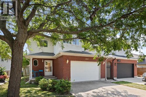 1015 King Charles, Lakeshore, ON, N0R1A0 | Card Image