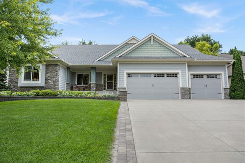 2073 Valley Creek Ln, Shakopee, MN, 55379-4617 | Card Image