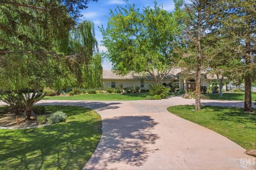 1148 Basta Avenue, Bakersfield, CA, 93308 | Card Image