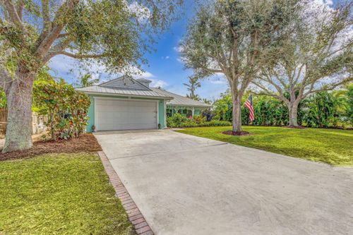 9122 Se Pomona St, Hobe Sound, FL, 33455-5524 | Card Image