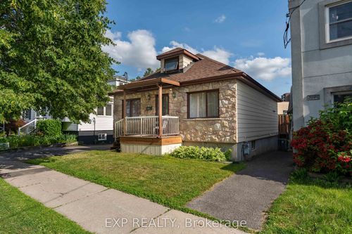 318 Montfort St, Vanier, ON, K1L5N4 | Card Image