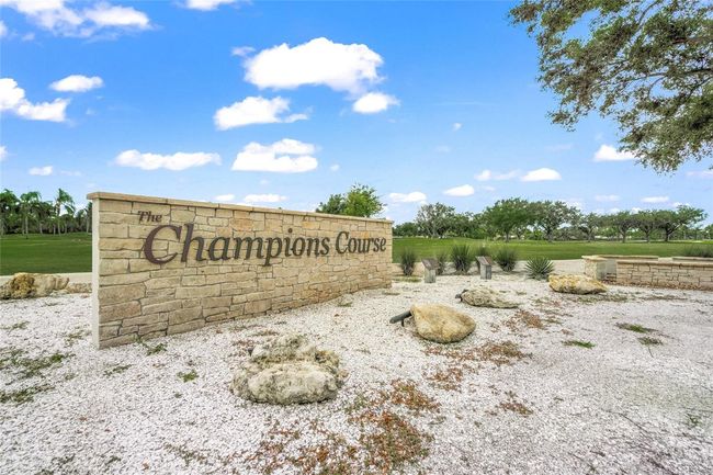 7640 - 5933 Clubside Dr, Condo with 2 bedrooms, 2 bathrooms and null parking in SARASOTA FL | Image 40