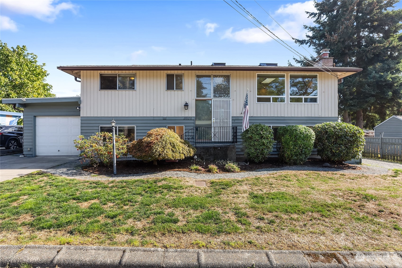 13th Ave, Burien, WA 98146