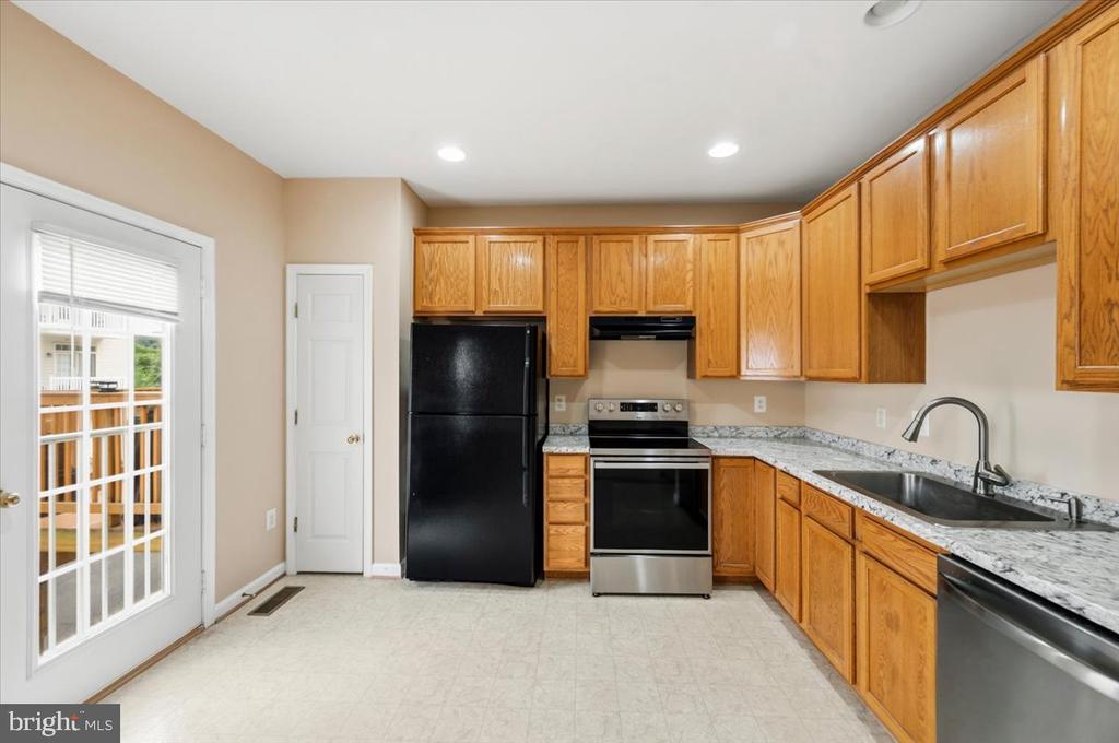 Residential in ALEXANDRIA 4