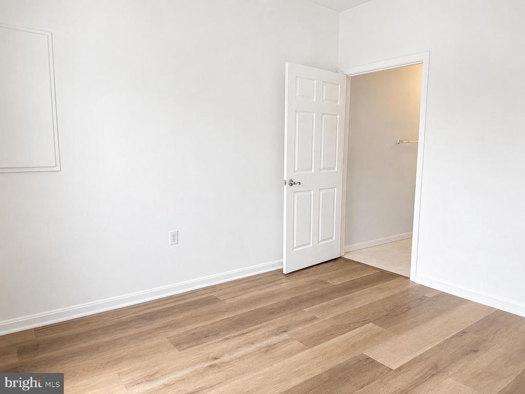 Commercial Lease in GAITHERSBURG 5