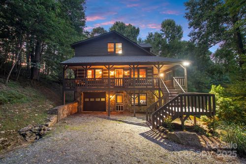 550 Welcome Way, Boone, NC, 28607-6853 | Card Image