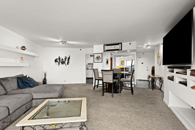 STE-1306 - 5000 Town Ctr, Condo with 1 bedrooms, 2 bathrooms and null parking in Southfield MI | Image 8
