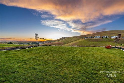 5792 E Marmount Ct, Boise, ID, 83716-5034 | Card Image