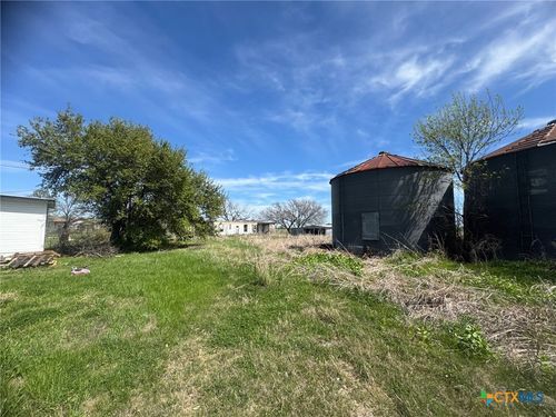 224 5th Street, Burlington, TX, 76519 | Card Image