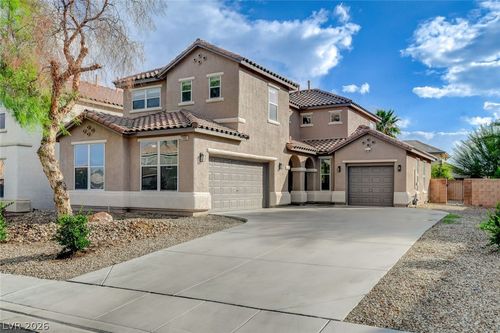 0-2905 Big Mountain Ave, North Las Vegas, NV, 89081-6428 | Card Image