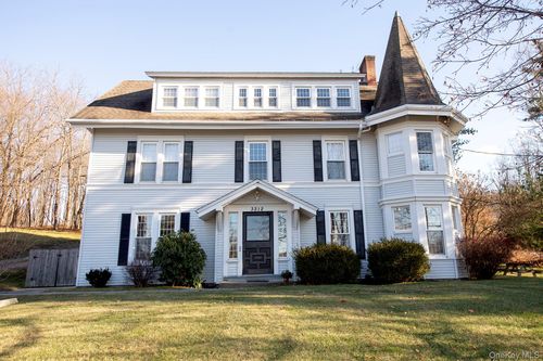 3rd-3212 Franklin Ave, Millbrook, NY, 12545-5918 | Card Image