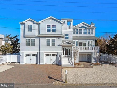 9 W Sumner Ave, LONG BEACH TOWNSHIP, NJ, 08008-3973 | Card Image