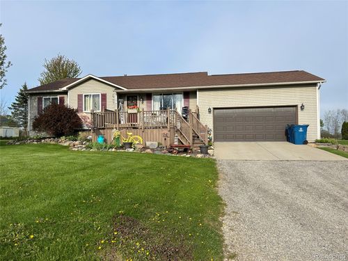 10150 Sharp Rd, Swartz Creek, MI, 48473-9155 | Card Image