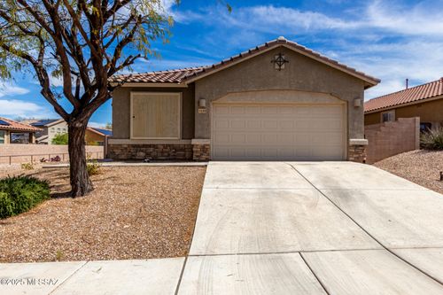 7483 S Salt Water Dr, Tucson, AZ, 85757-8568 | Card Image