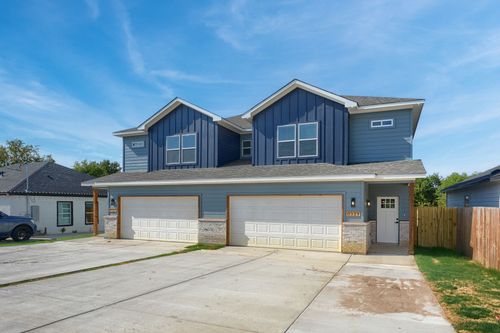 3323 Howard St, Fort Worth, TX, 76119-3409 | Card Image