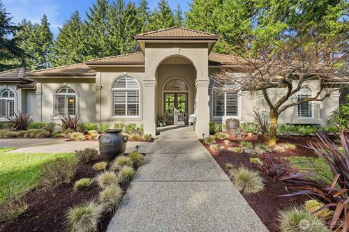 11607 Hunter Ln Nw, Gig Harbor, WA, 98332-7861 | Card Image