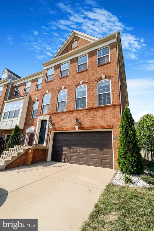 Sulphur Hills Pl, White Plains, MD 20695