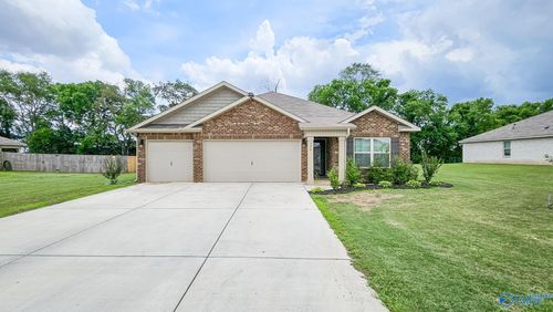 176 Meadow Ridge Dr, Hazel Green, AL, 35750-9809 | Card Image
