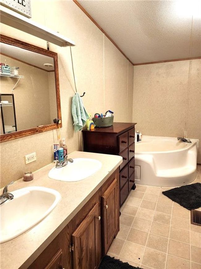 1548 Highway 115, House other with 3 bedrooms, 2 bathrooms and null parking in Deville LA | Image 21