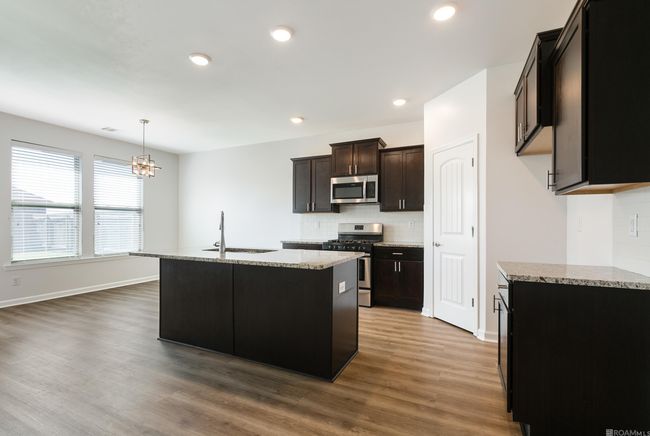 744 Lakeshore Village Dr, House other with 3 bedrooms, 2 bathrooms and null parking in Slidell LA | Image 6