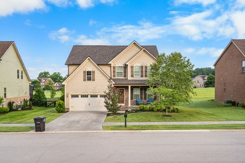 6725 Pleasant Gate Ln, College Grove, TN, 37046-1433 | Card Image