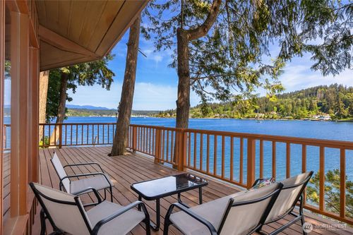 1678 Ne Jacobson Road, Poulsbo, WA, 98370 | Card Image