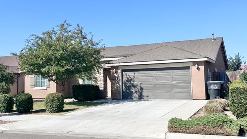 2228 E Four Creeks Ave, Visalia, CA, 93292-2400 | Card Image