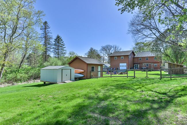 35 Walker Rd, House other with 3 bedrooms, 2 bathrooms and 4 parking in Quinebaug CT | Image 8