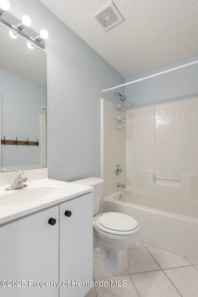 8408 Nuzum Rd, House other with 3 bedrooms, 2 bathrooms and null parking in Weeki Wachee FL | Image 28