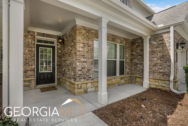 1030 Roswell Manor Cir, House other with 4 bedrooms, 4 bathrooms and 2 parking in Roswell GA | Image 4