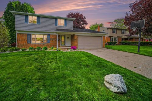 464 Springbrook Cres, Saline, MI, 48176-1530 | Card Image