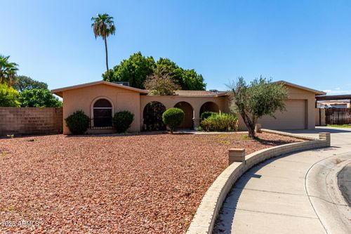 8618 N 43rd Dr, Glendale, AZ, 85302-5317 | Card Image