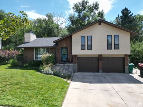 1047 E 800 N, Ogden, UT, 84404-6613 | Card Image