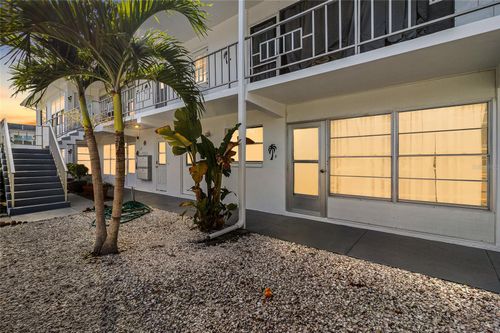 b3-1221 Drew St, CLEARWATER, FL, 33755-4925 | Card Image