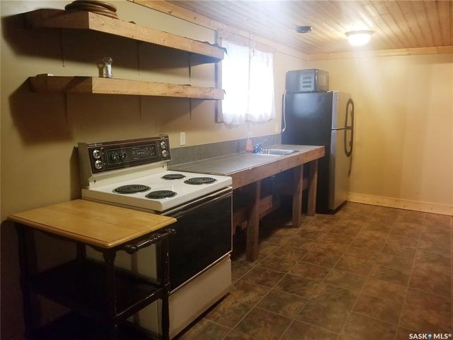 1937 Halifax St, House other with 2 bedrooms, 2 bathrooms and 4 parking in Regina SK | Image 35