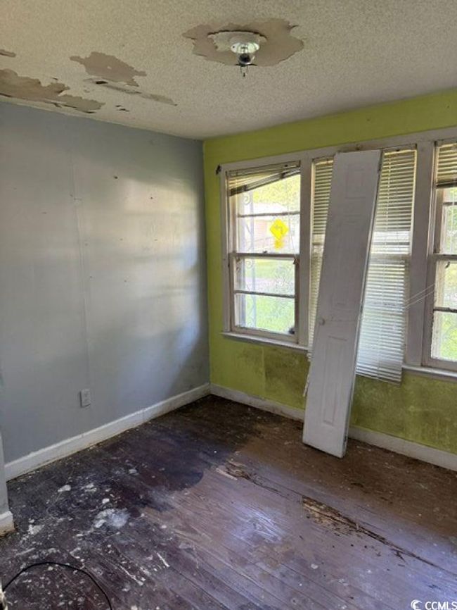 303 Leroy Bethea Rd, House other with 2 bedrooms, 1 bathrooms and 2 parking in Mullins SC | Image 5