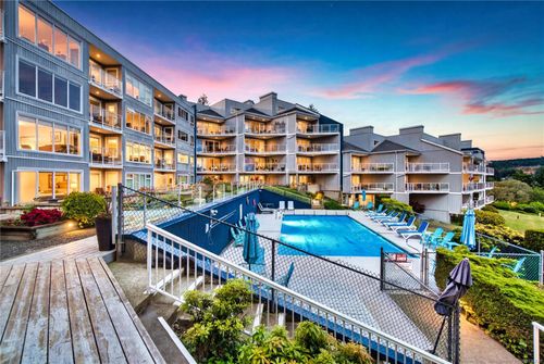 310-2560 Departure Bay Rd, Nanaimo, BC, V9S5P1 | Card Image