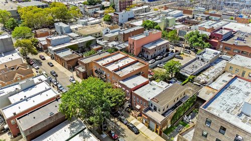 35-30 10th Street, New York, NY, 11106 | Card Image