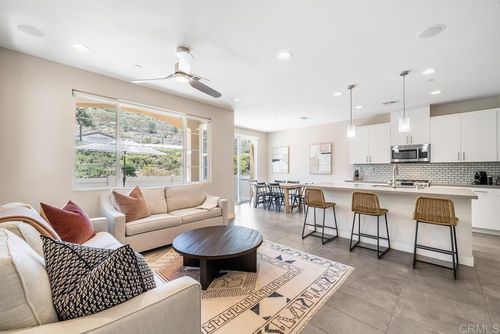 3387 Cordillera Ct, Carlsbad, CA, 92010-5704 | Card Image