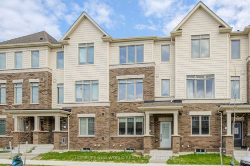 132 Lageer Dr, Stouffville, ON, L4A5G2 | Card Image